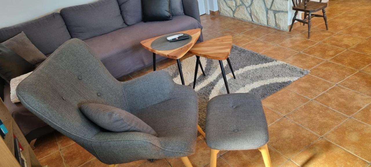 Apartments Misini Dvori Stomorska Kültér fotó