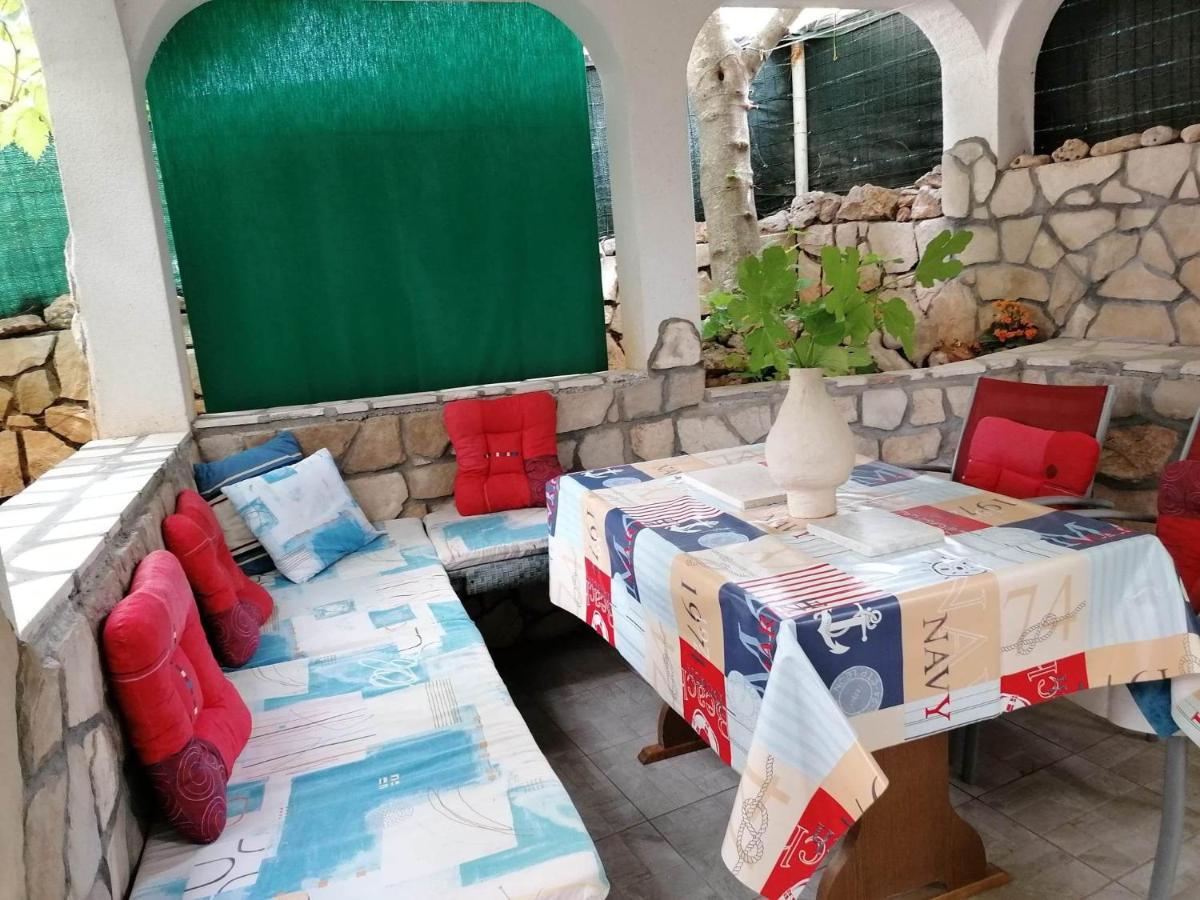 Apartments Misini Dvori Stomorska Kültér fotó