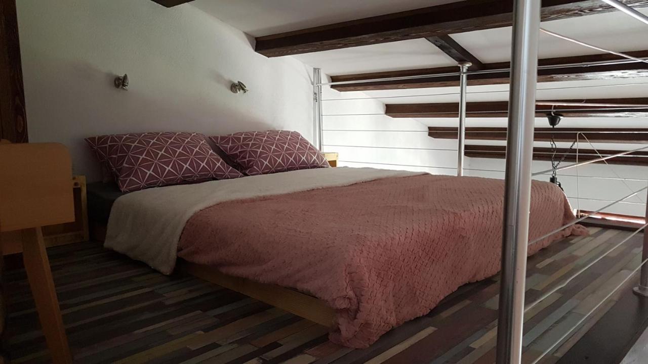 Apartments Misini Dvori Stomorska Kültér fotó
