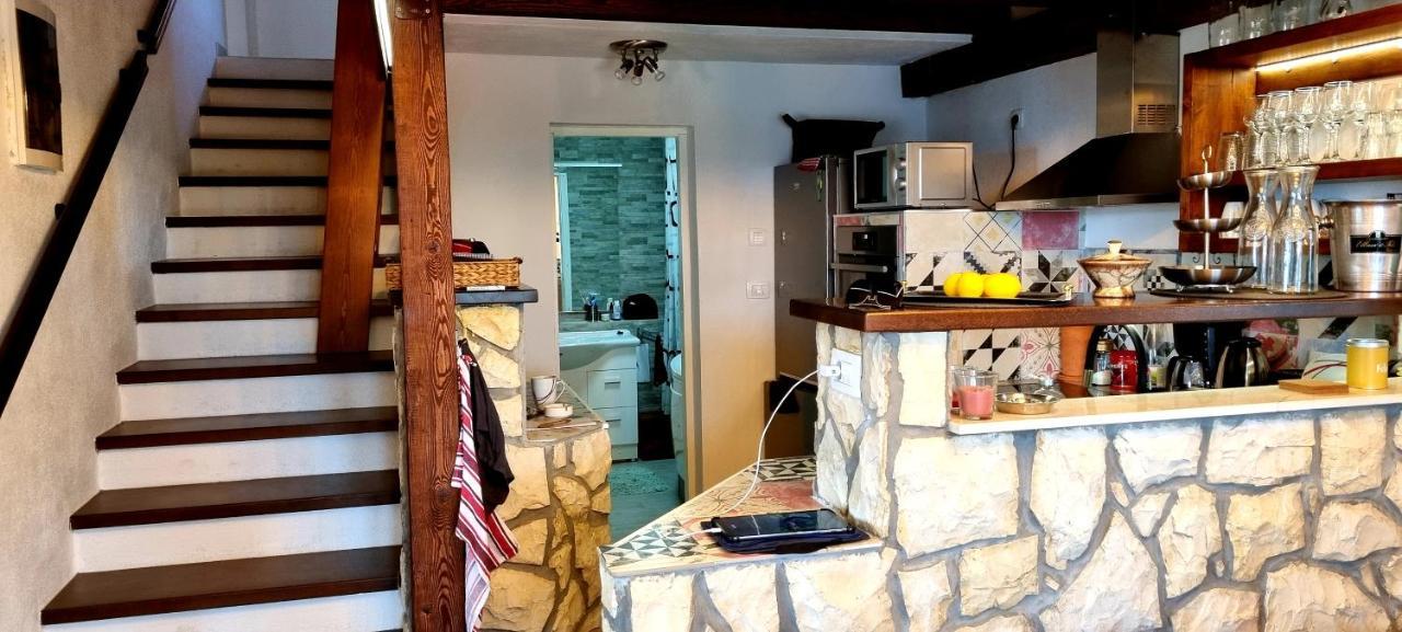 Apartments Misini Dvori Stomorska Kültér fotó